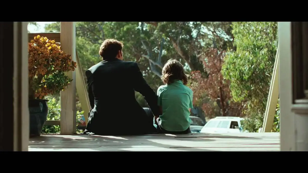 The Boys Are Back — tráiler