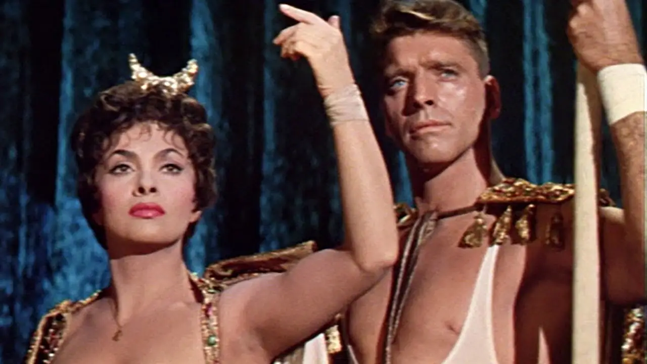 Trapeze — trailer