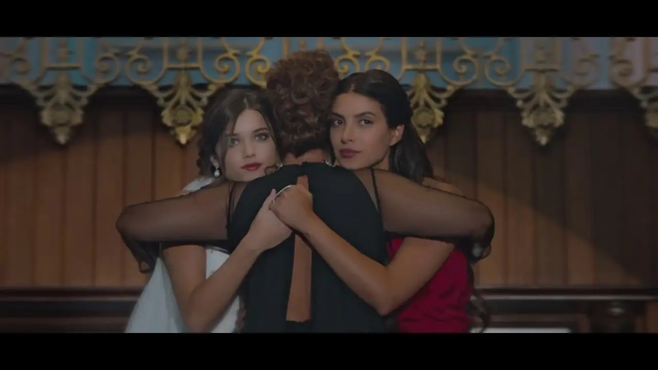 Fazilet Hanım ve Kızları — trailer