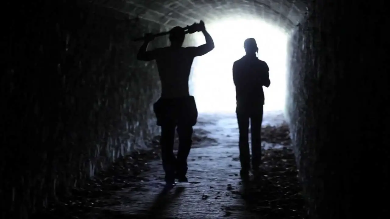 Les Siens — trailer