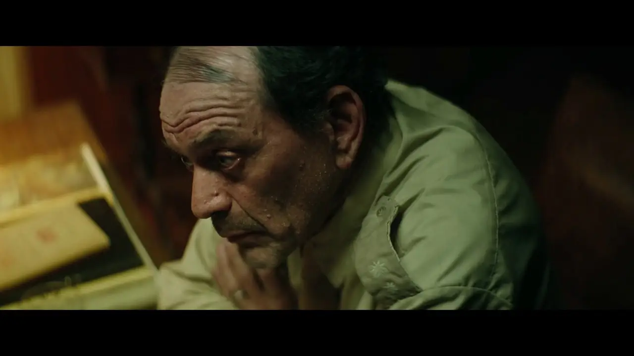 Muere, monstruo, muere — tráiler