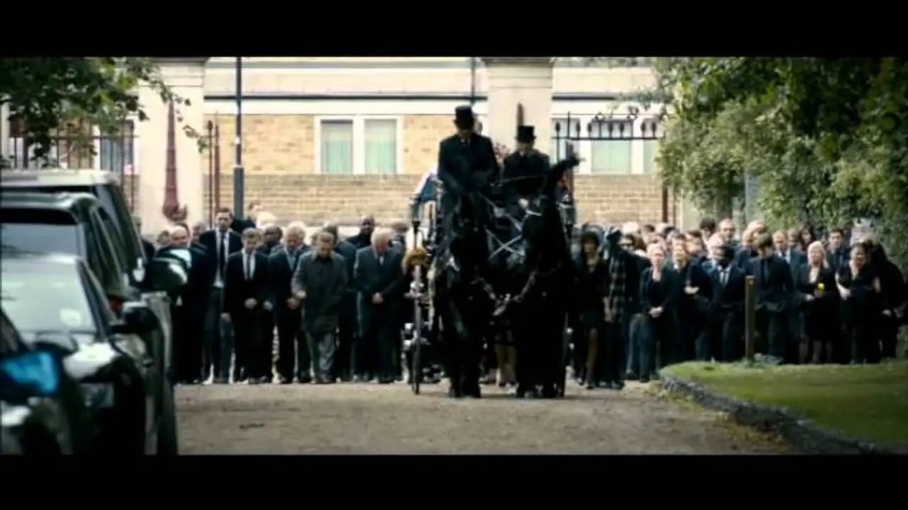 St George's Day (película) — tráiler