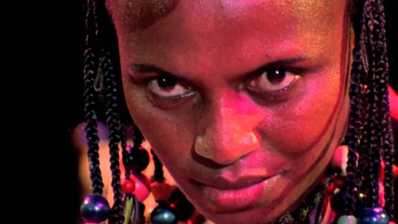 Mama Africa — tráiler
