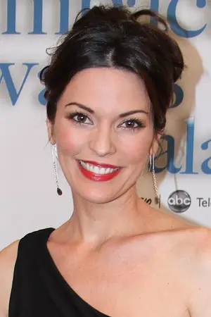 Alana de la Garza