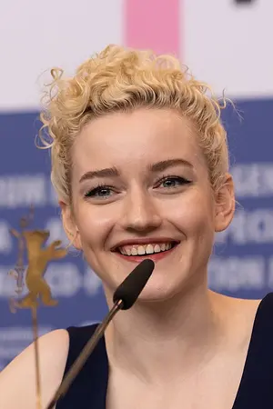 Джулия Гарнер