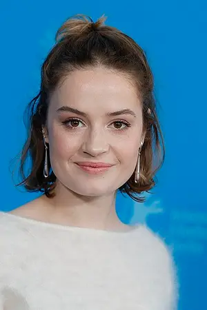 Ella Øverbye