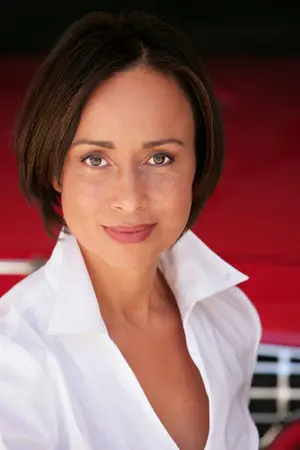 Claudette Roche