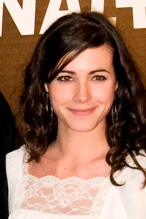 María Cotiello