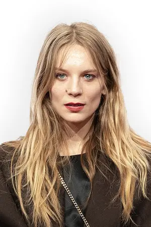 Lilith Stangenberg