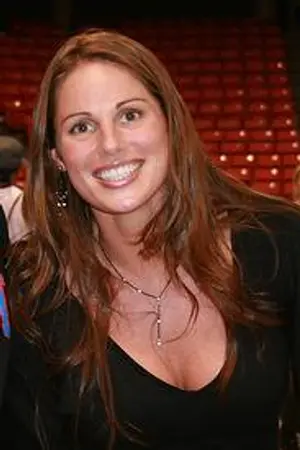 Lindsay Taylor