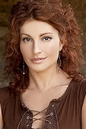 Simmone Mackinnon