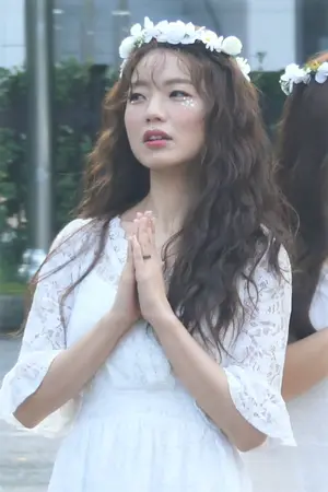 Ahn Young-mi