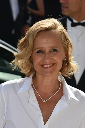 Caroline Roux