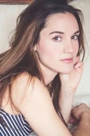 Hayley Sales