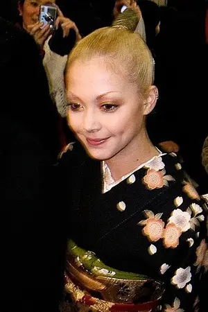 Анна Цутия