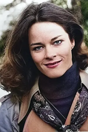 Maggie Cooper