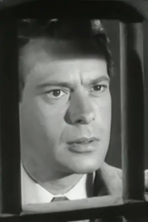 Ross Elliott
