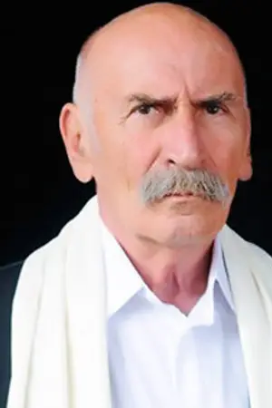 Tuncel Kurtiz