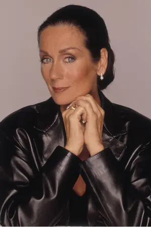 Lorraine Chase