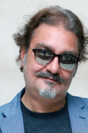 Vinay Pathak