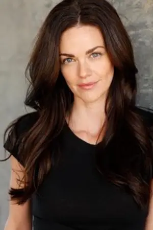 Lydia Hull