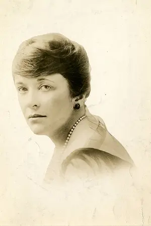 Julia Dean