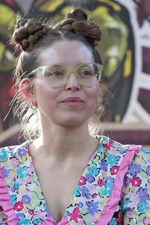 Jessie Cave