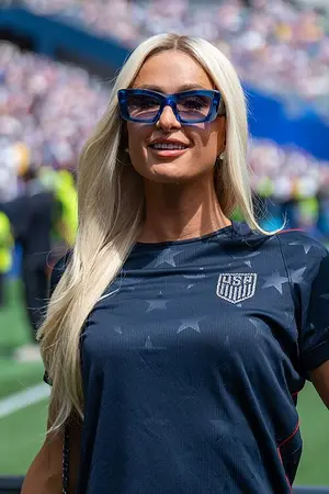 Пэрис Хилтон