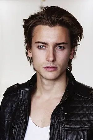 Elijah Rowen