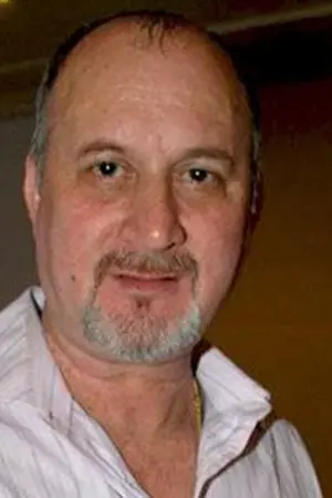 Раджу Кхер
