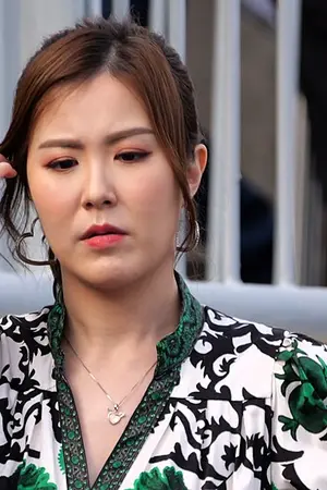 Moon Lau