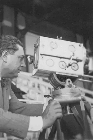 Léonce Perret