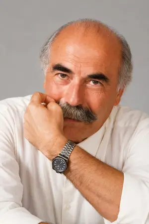 Νίκος Κούρος