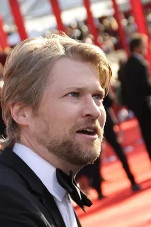 Todd Lowe