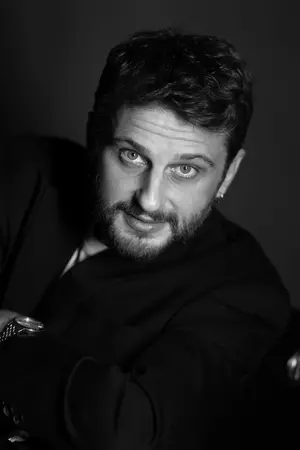 Morris Sarra