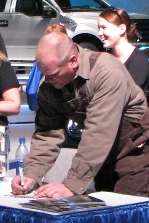Mike Holmes