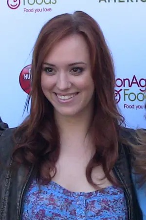 Andrea Bowen