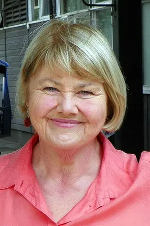 Annette Badland