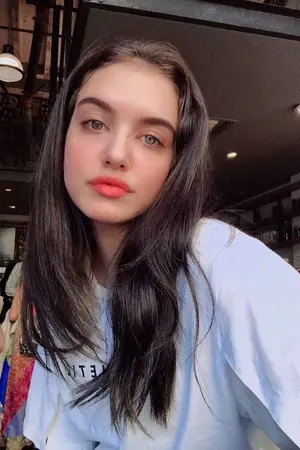 Lilimar Hernandez
