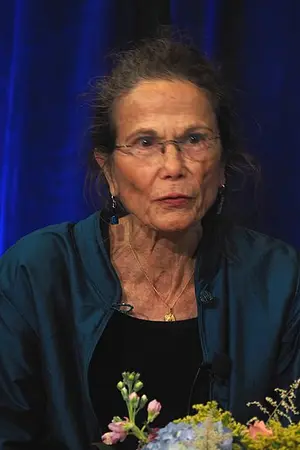 Julia Alvarez