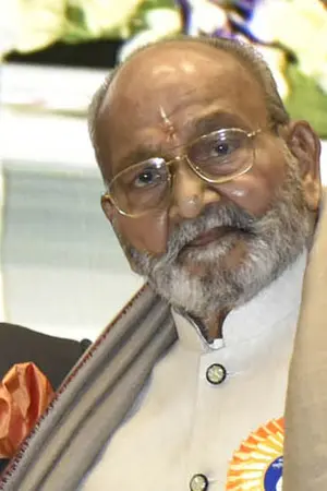 Kaashinathuni Vishwanath