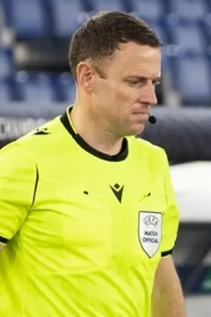 Simon Bennett