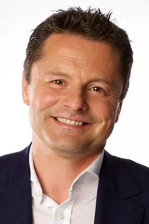 Chris Hollins