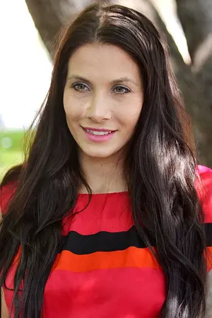 Eva Decastelo
