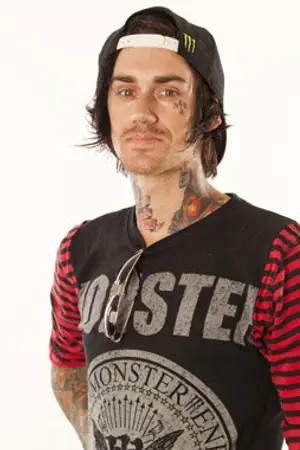Kyle Loza