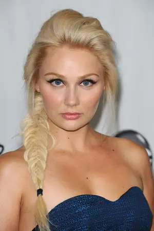 Clare Bowen