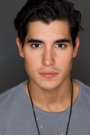 Henry Zaga