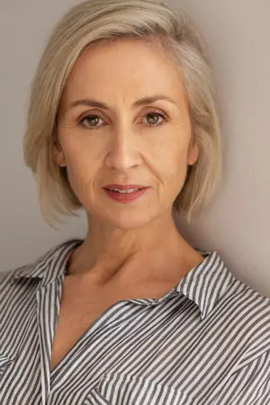 Renee Lyons