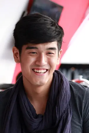 Nathan Hartono