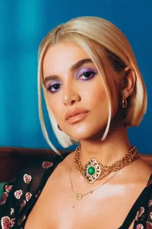 Manu Gavassi